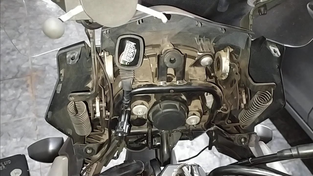 Como regular o Farol da V-strom DL 1000 ABS 2014...