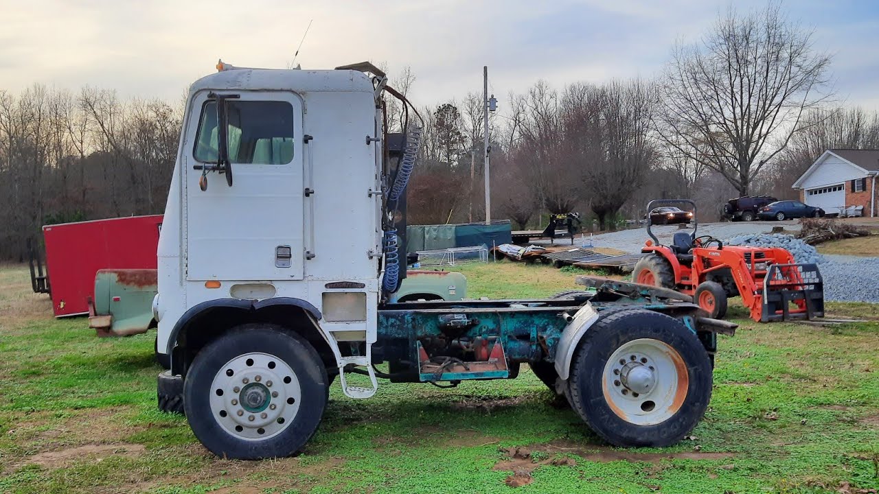 6v92 detroit powered FLT Freightliner