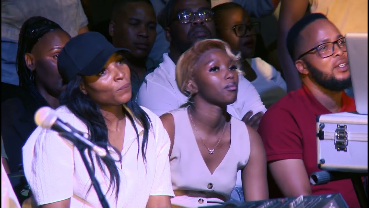 Mphaki Nkoli - Kgabang Ka Kgalalelo (Live)
