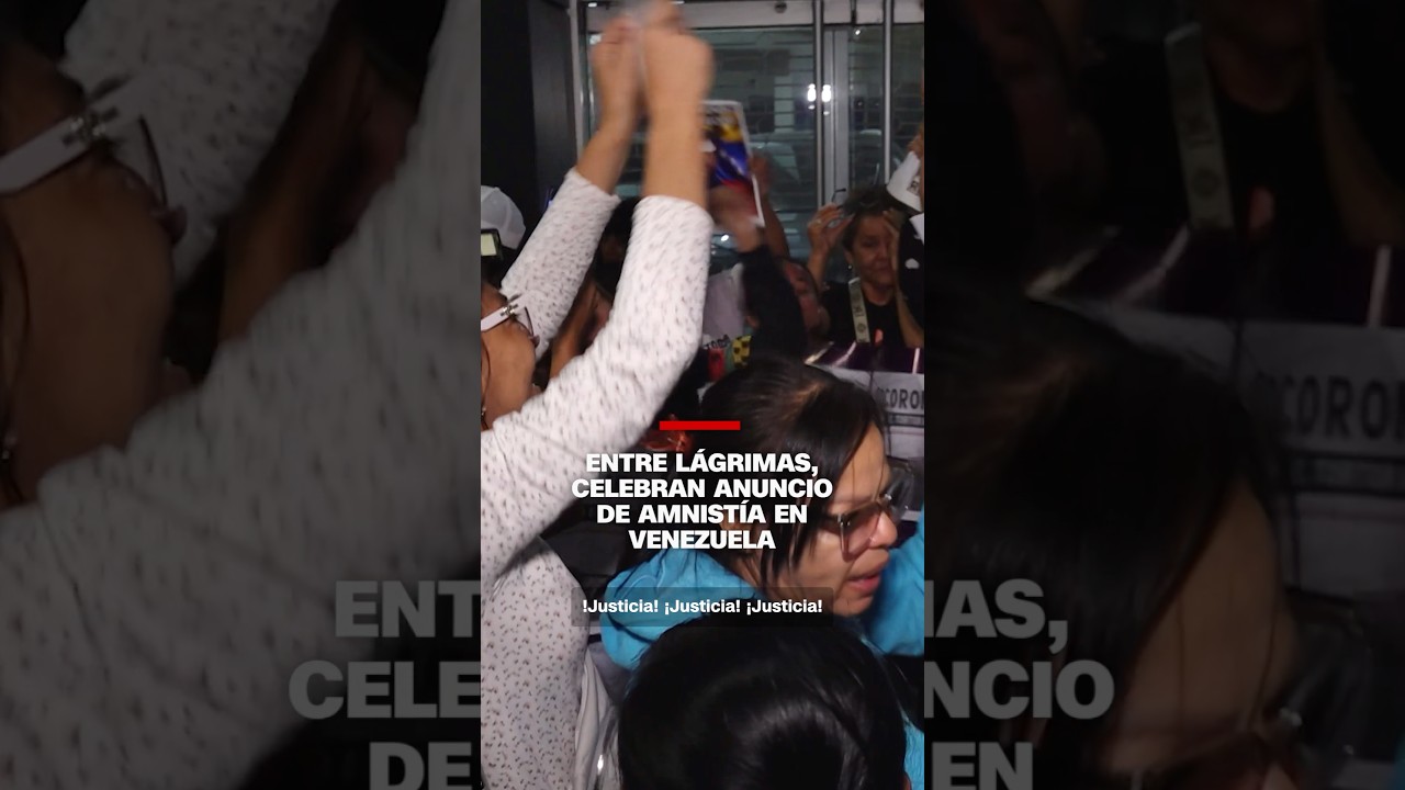 Entre l&aacute;grimas, celebran anuncio de ley de amnist&iacute;a en Venezuela