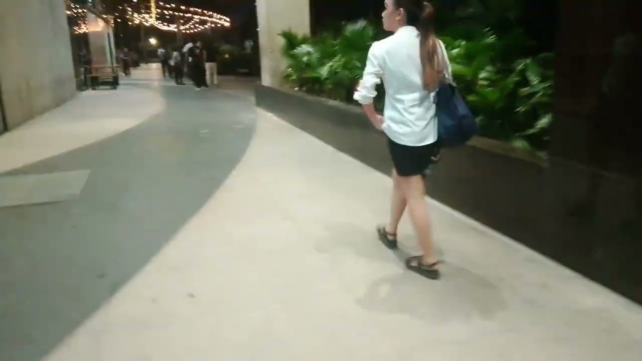 The beautiful Garden of Galeria Cebu 