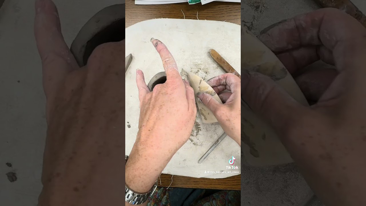 This is how I teach Animal Jars to 8th grade. #art #clay #ceramics #arttutorial