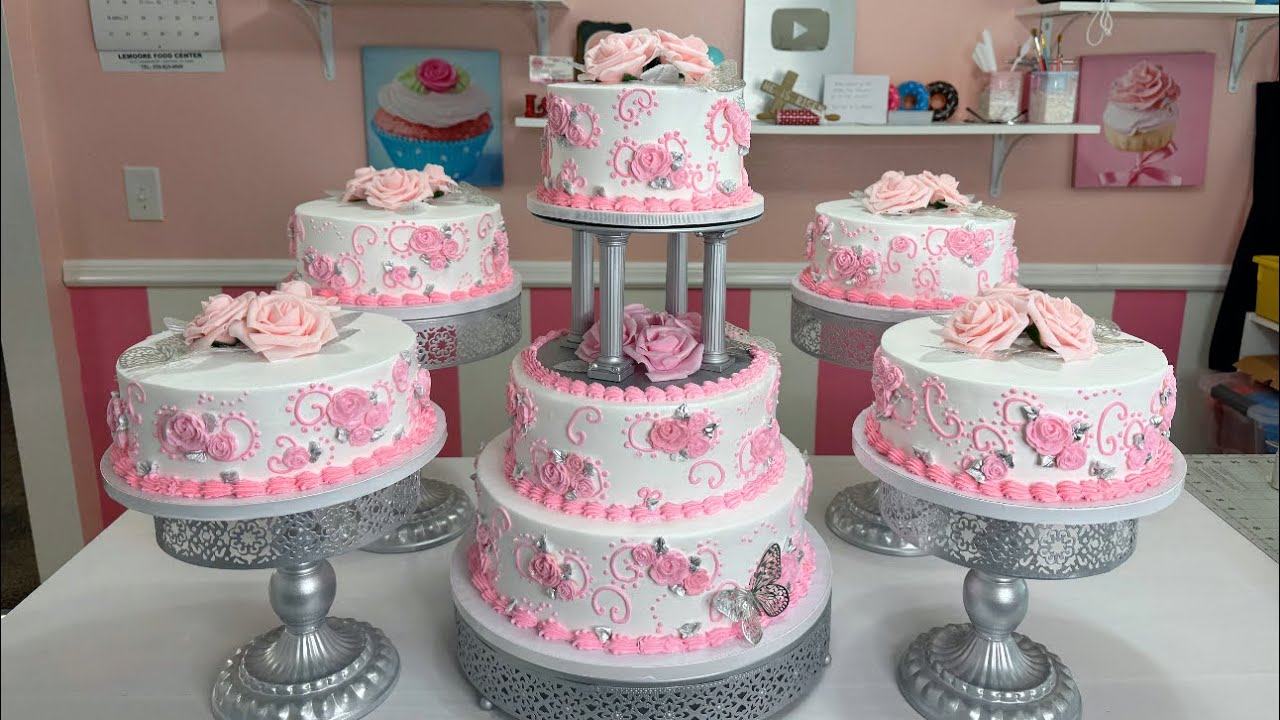 PASTEL DE QUINCEAÑERA.  para 150 personas.