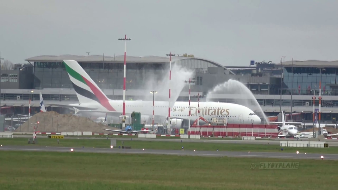 First Sceduled Landing | Emirates A380 @ Hamburg Airport