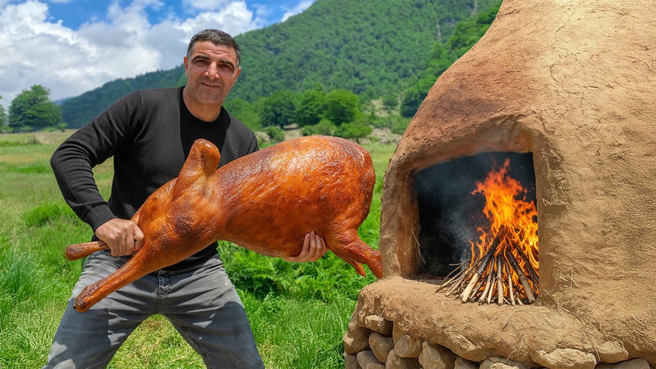 خروف كامل مشوي في التنور الطيني التقليدي