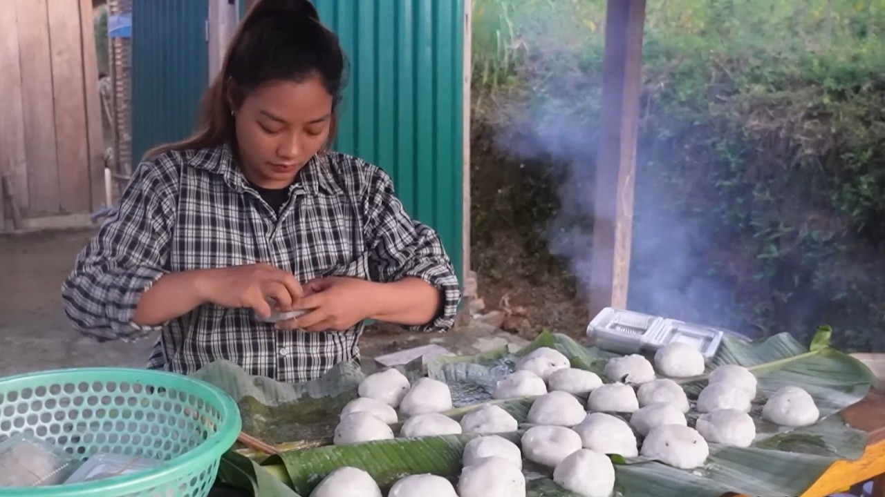 Harvesting Wild Banana Blossoms to Create Tasty Homemade Cakes for Sale