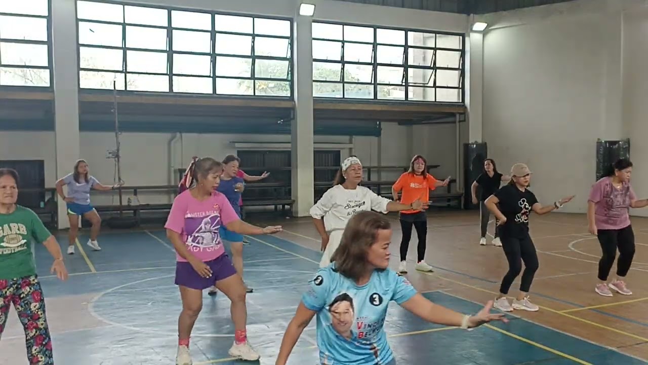 @knlphysicalfitness1425 Friday Dayo zumba with Coach Jen. Music belongs to the rightful owner 