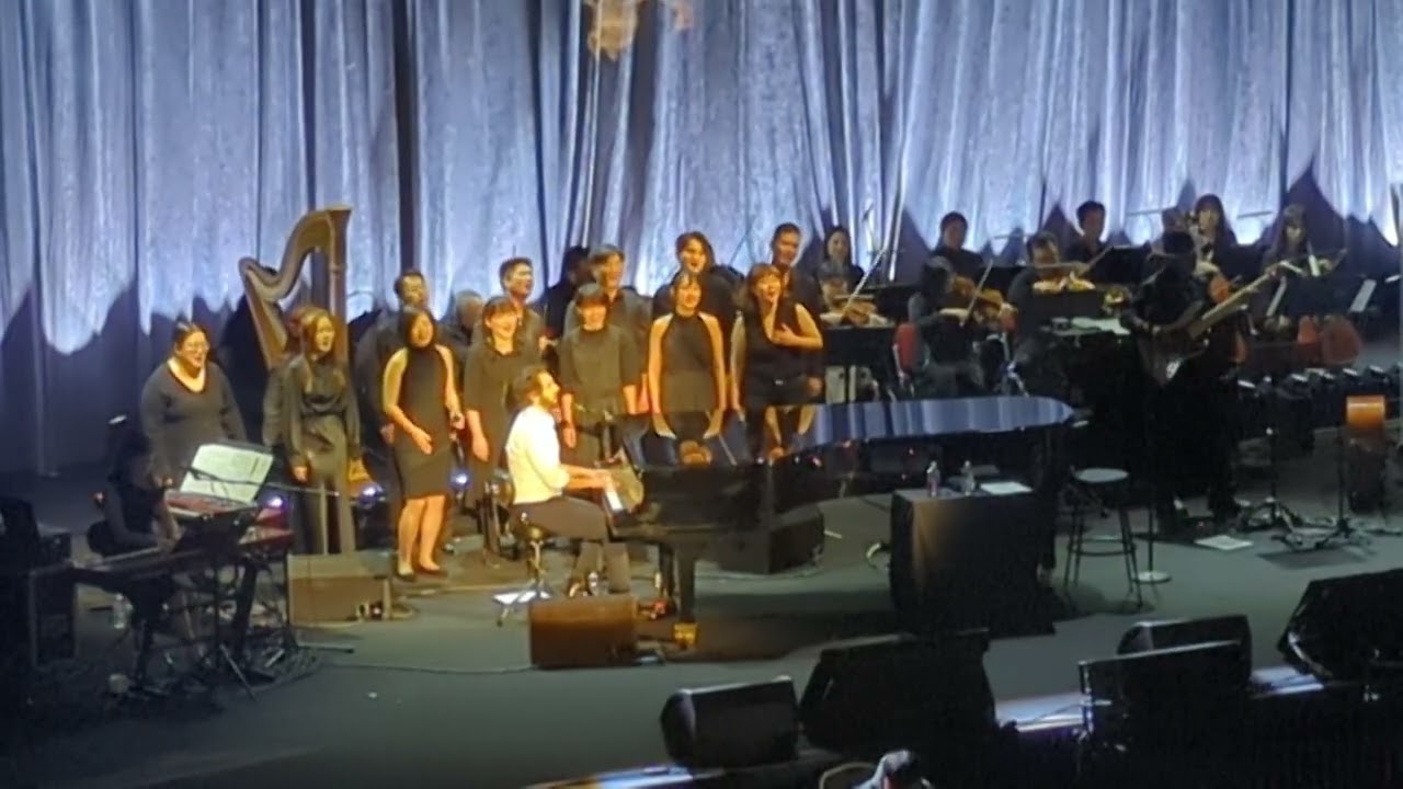 Josh Groban's Taipei Concert - Bridge over troubled water.