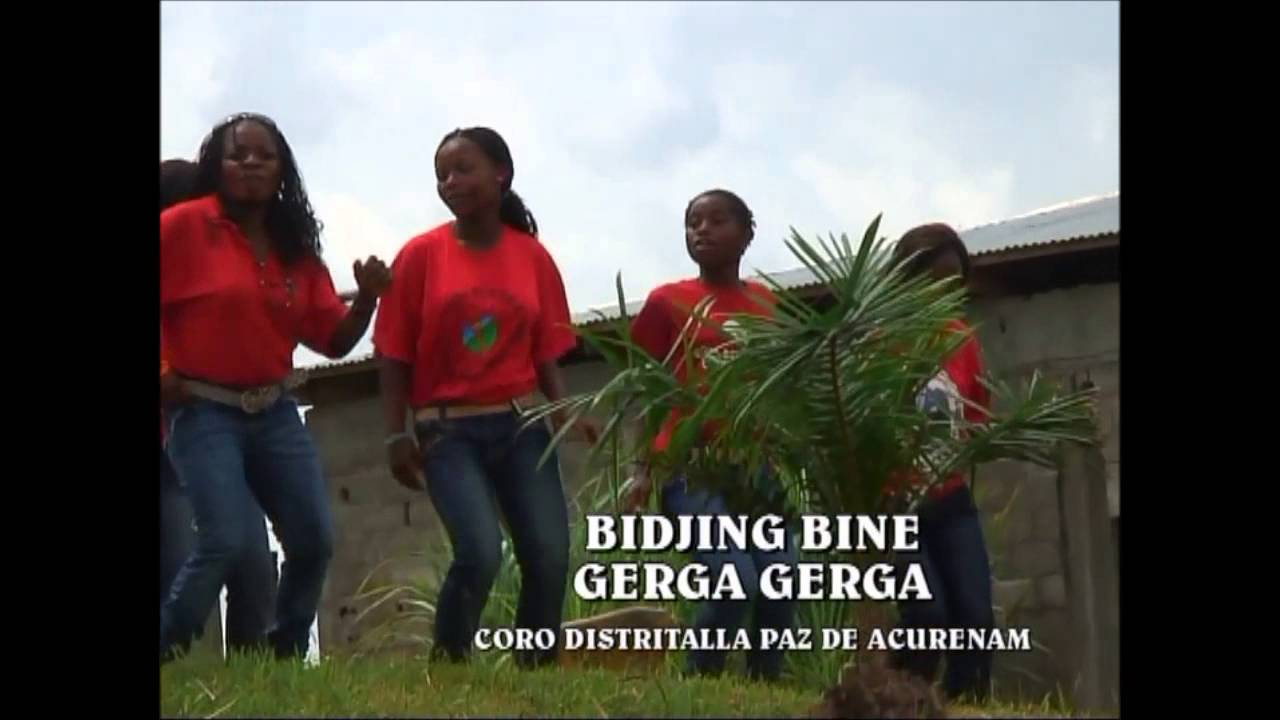 PONCHU Coro distrital la paz de acurenam 