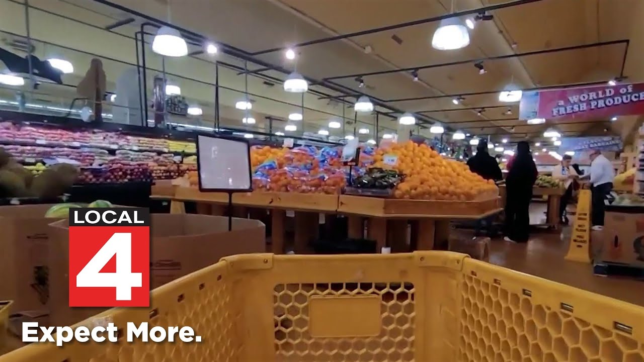 Food banks prepare for influx amid SNAP pause