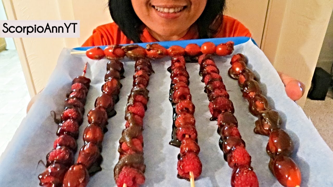 ASMR Eating Extremely Crunchy Sticky ChineseTanghulu Candied Raspberries and Cherry Tomatoes  糖葫蘆
