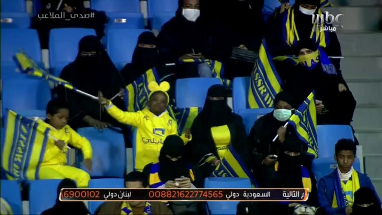 رواج الأزياء النسائية الرياضية بعد سماح العائلات بحضور المباريات في السعودية