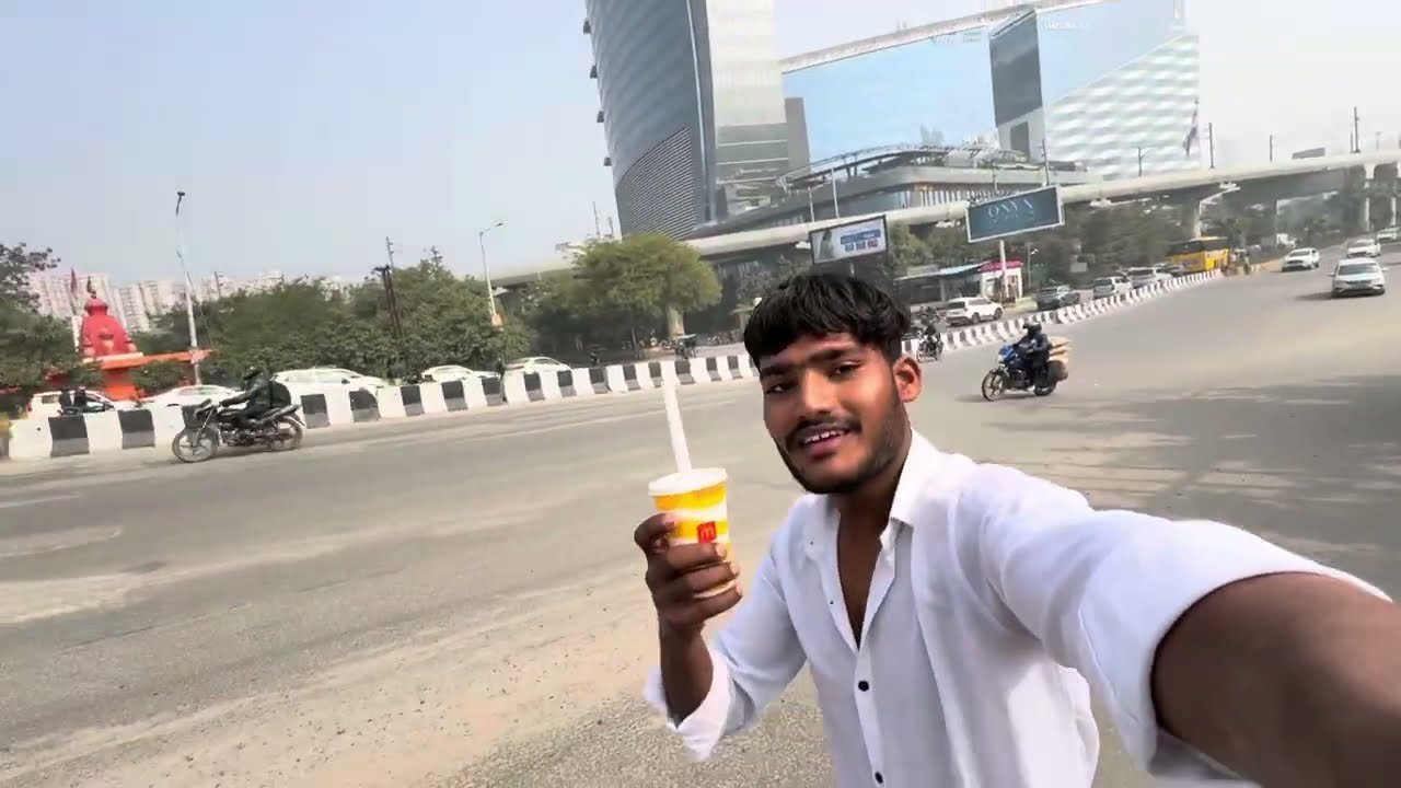     Advant gye Ajj shooting kr ne  