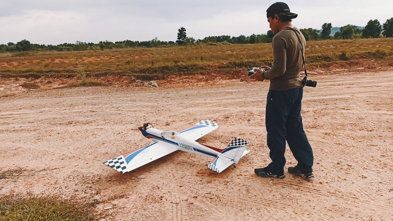 TIGER 60 CRASH DLE 20CC with pitts muffler