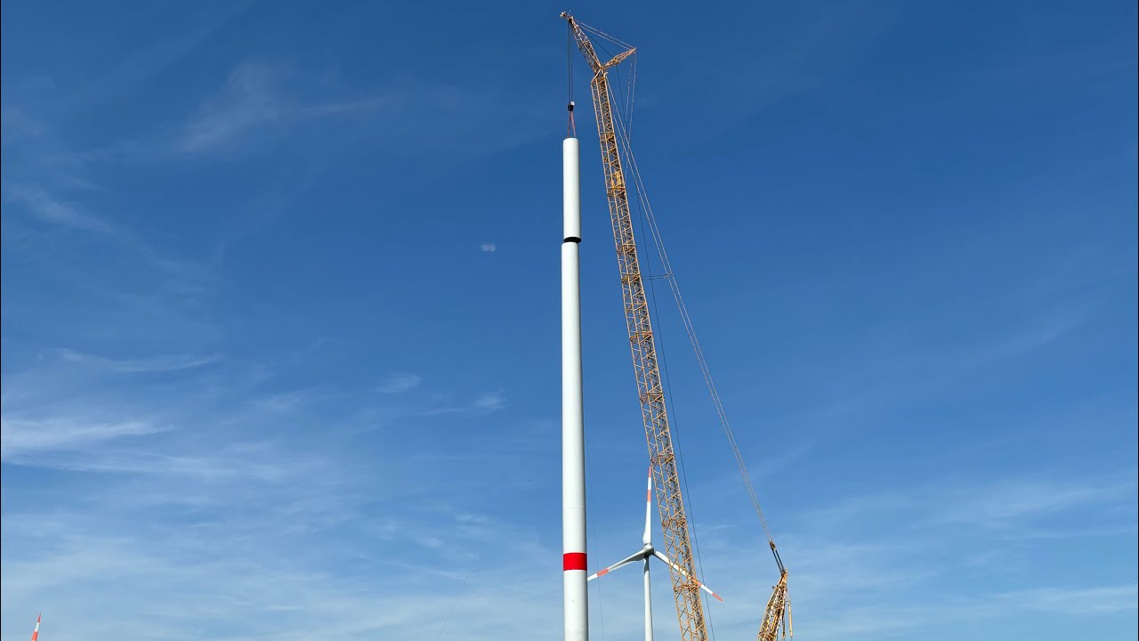 Letztes Turmteil einer Nordex N-133 wird hochgezogen #38