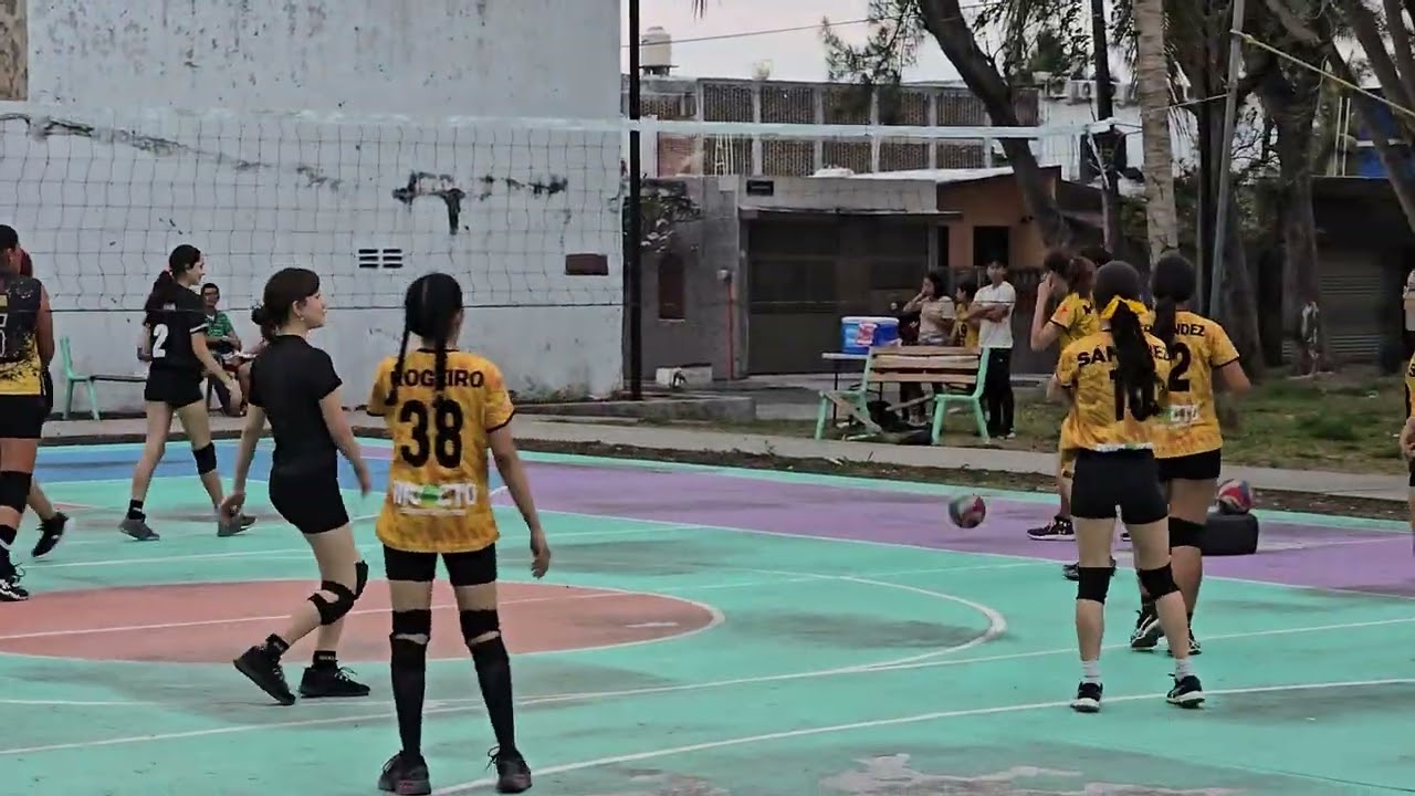 Hienas vs Bacilicos (1er. Set)