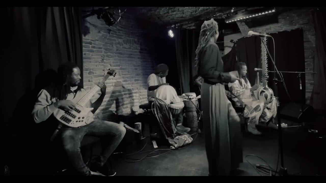 Minyamba - Mariama & Vieux-Acoustic Concert-Neuss,Germany