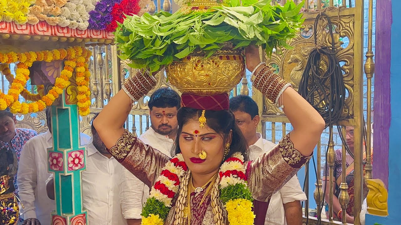 Jogini Nisha Kranthi Bonam 2024 | Nisha Kranthi Sigam | Nisha kranthi bonam at Golconda Bonalu 2024