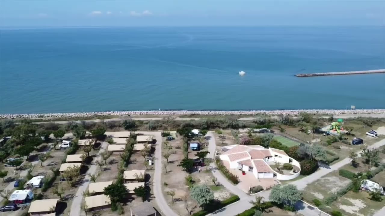 Camargue, Flug über den Campingplatz Camping Sunelia le Clos du Rhone