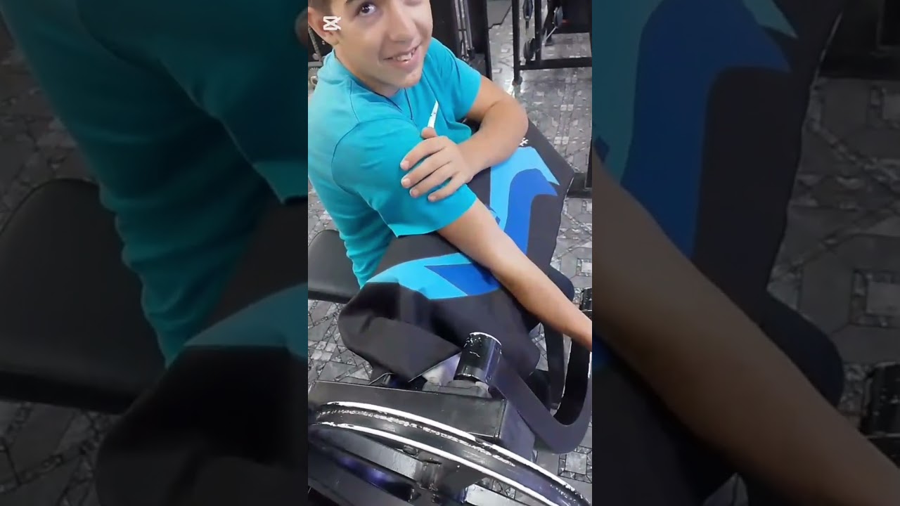 Entrenamiento de bíceps con mi hijo 
