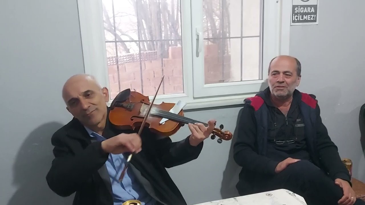 Kemancı Turan ve Cemocan çıkmış dam başına bulgur seriyi