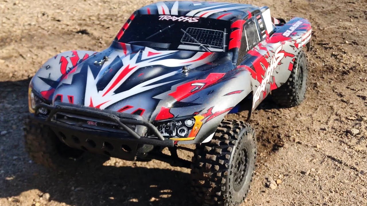 “The CHEAPEST Traxxas Slash” Project - 2wd BRUSHLESS BASHING in The SNOW!!