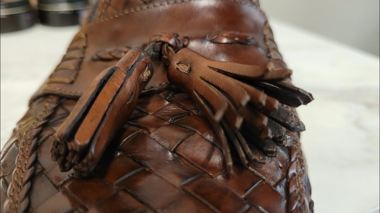 How to shine Tassel loafers (correcting tassles) the easy way.