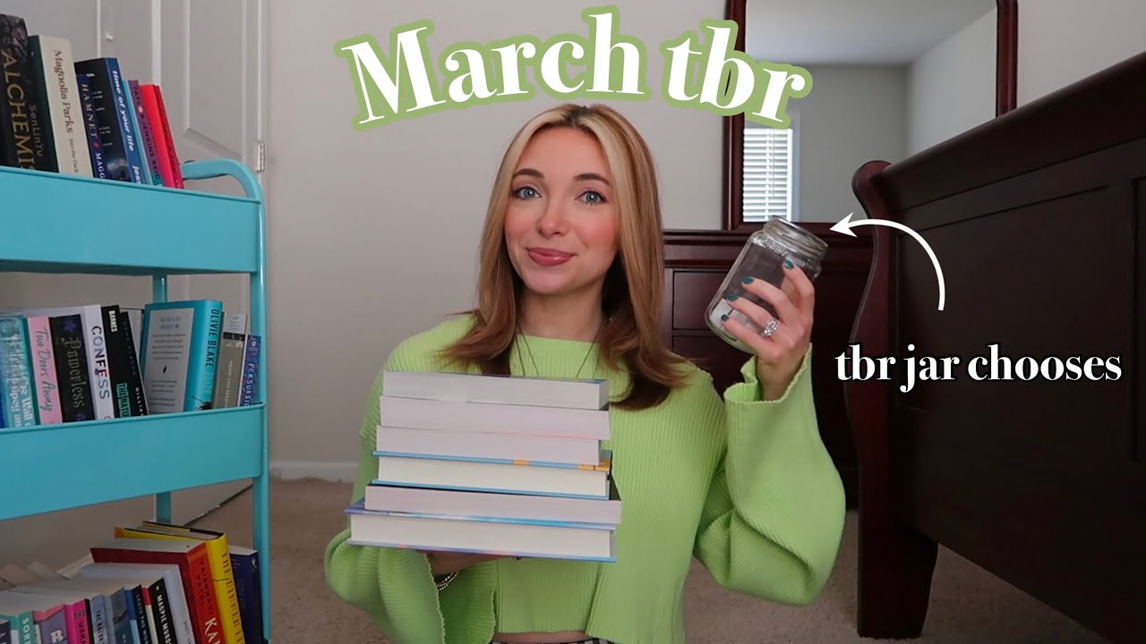 Что я буду читать в марте 2026 года: банку с непрочитанными книгами выбирает то, что я буду читать 🍀