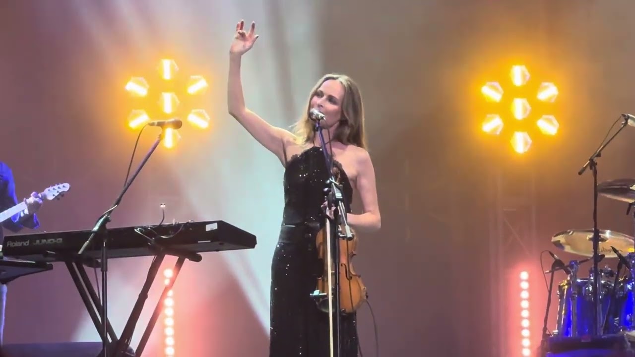 The Corrs - Queen of Hollywood (Live in Jakarta 2025)
