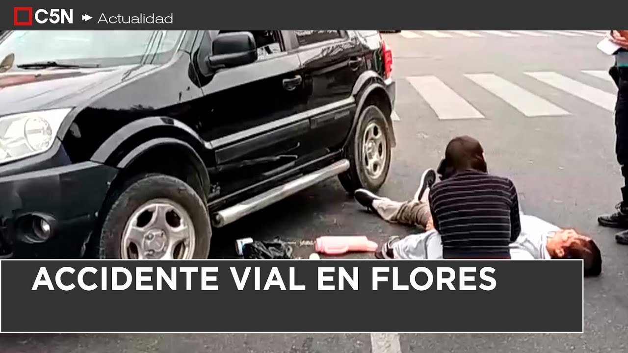 Una CAMIONETA ATROPELLÓ  a una JOVEN en FLORES