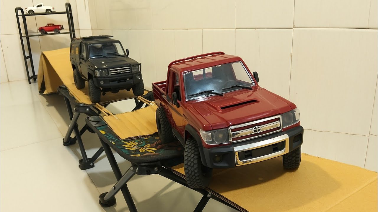 RC Cars Cross Obstacle DIY Cardboard Bridge | Toyota Land Cruiser Off-Road Test