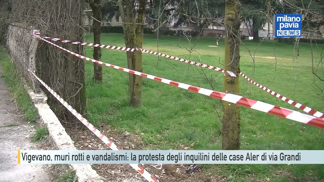 Vigevano, muri rotti e vandalismi: la protesta alle case Aler di via Grandi