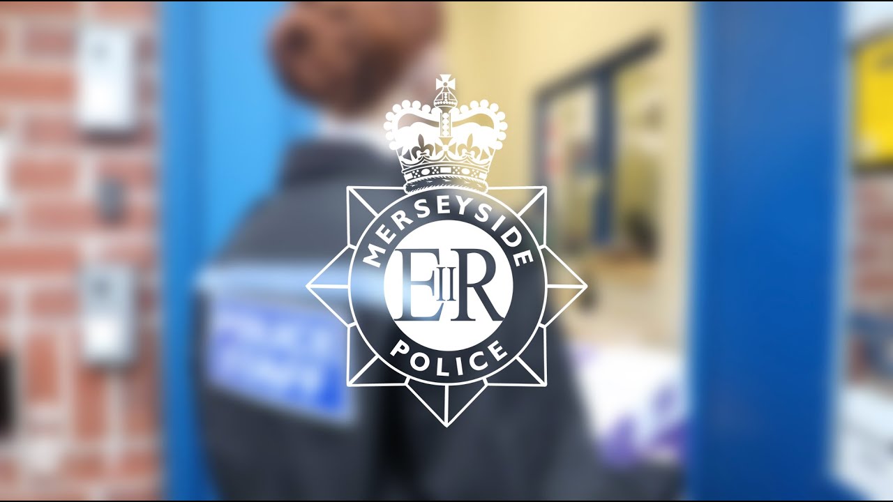 Merseyside Police Visit Pinehurst Primary