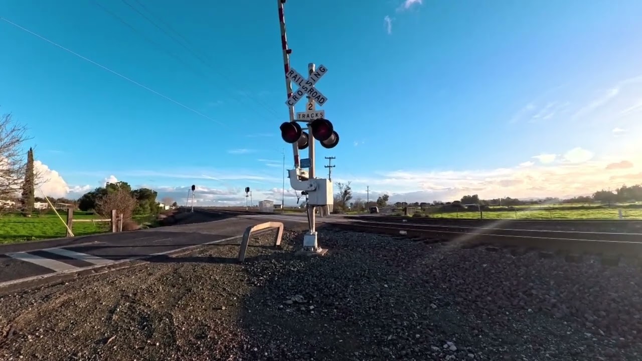 Byron Hwy railroad crossing Knightsen 1/3/2026