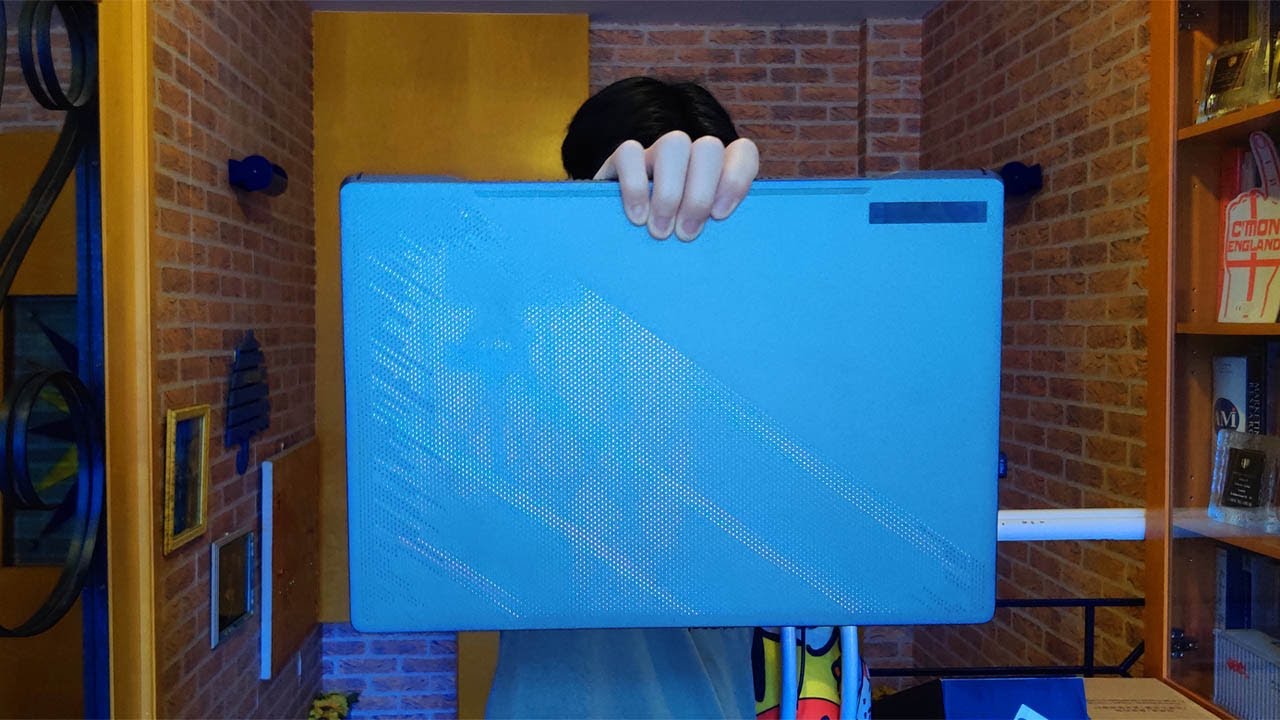 Asus ROG Zephyrus G15 (2022) Unboxing - An Upgrade?