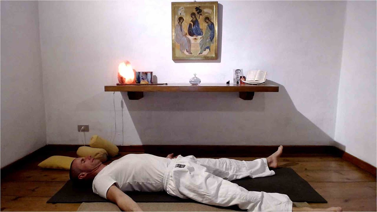 Śava yātra - rilassamento dei 31 punti (livello intermedio)