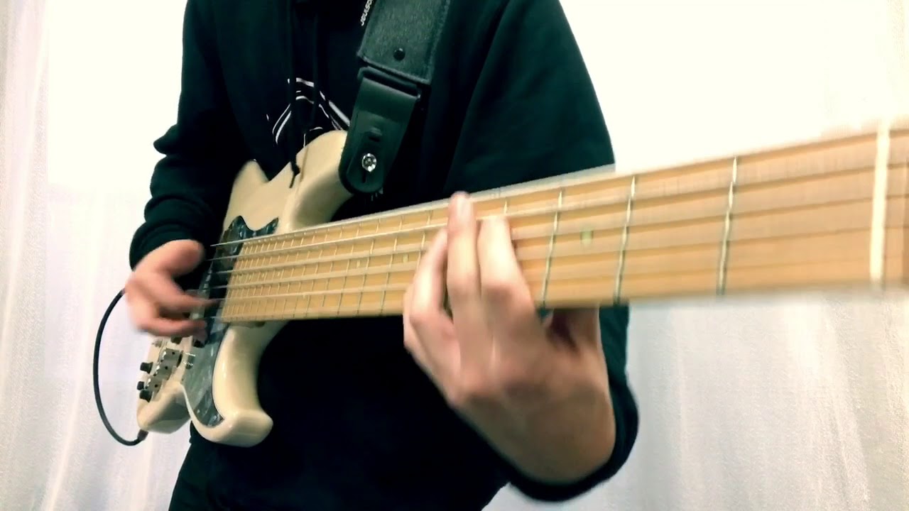 「脳漿炸裂ガール」- れるりり ベースカバー