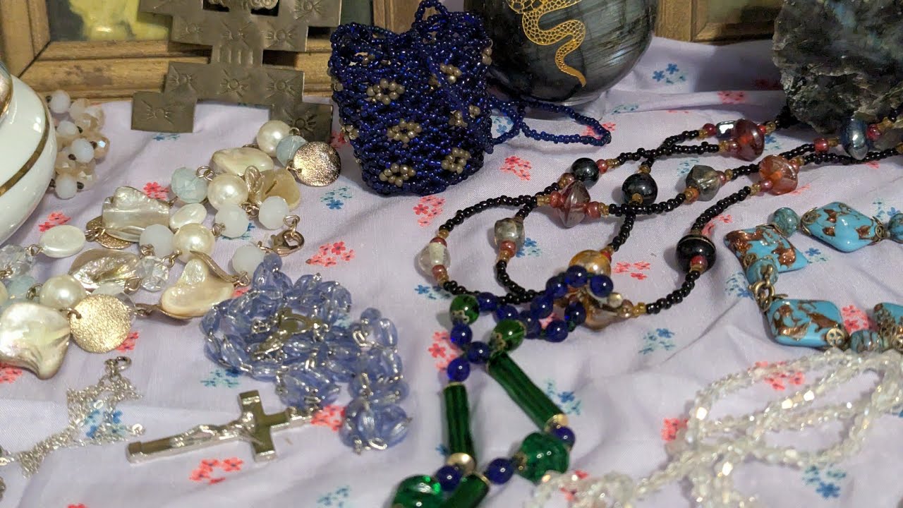 I Have A Kokopelli Problem 🤣 Lots of Glass & Stone Necklaces Too ! Jewelry Haul On A Gloomy Day