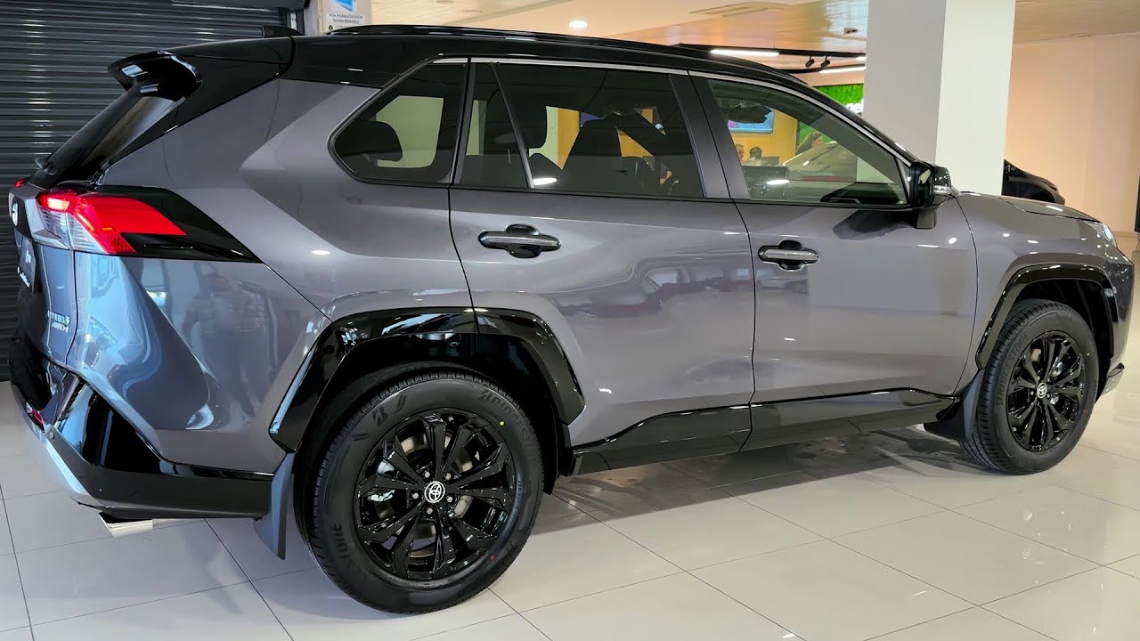 Toyota RAV4 2024  — детали интерьера и экстерьера