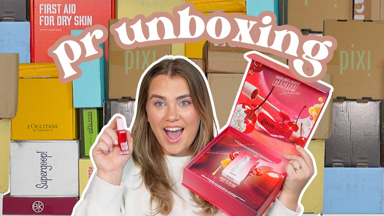 VLOGMAS DAY 19: huge pr package unboxing! 🎁 2024
