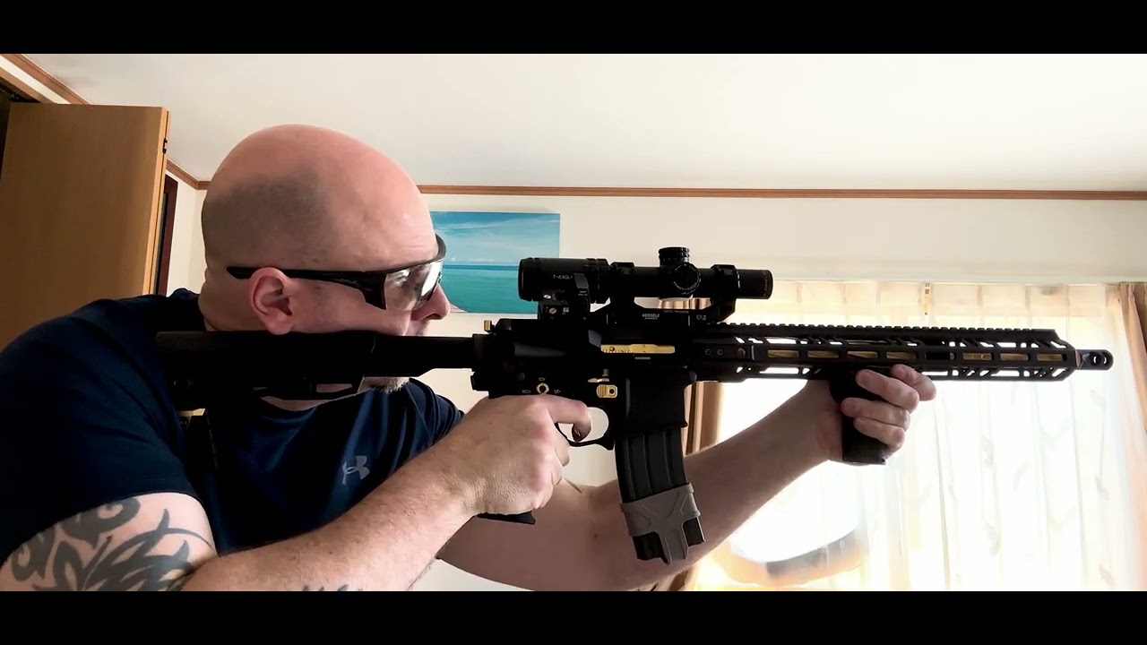 Tokyo Marui MTR16 Gold Edition GBBR (Airsoft Only!)