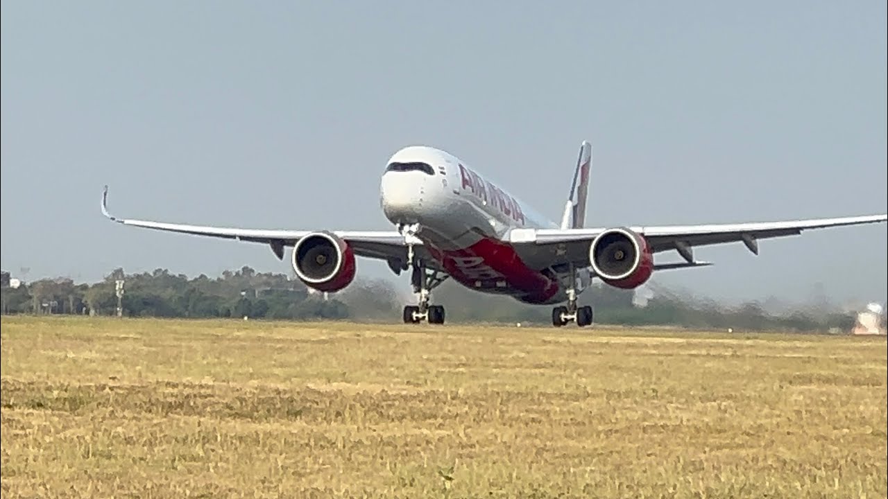 Amazing takeoff during the daytime #boeing # Airbus #reels #trending #indiaaviation 