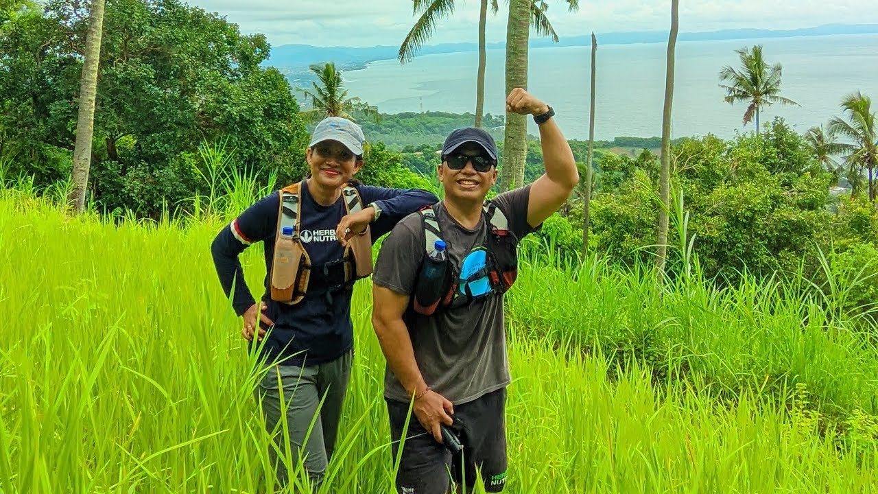Hiking Akhir Tahun ke Bukit Loco Senggigi #bukitloco #hikingadventures #hikingmoments #jalankaki 