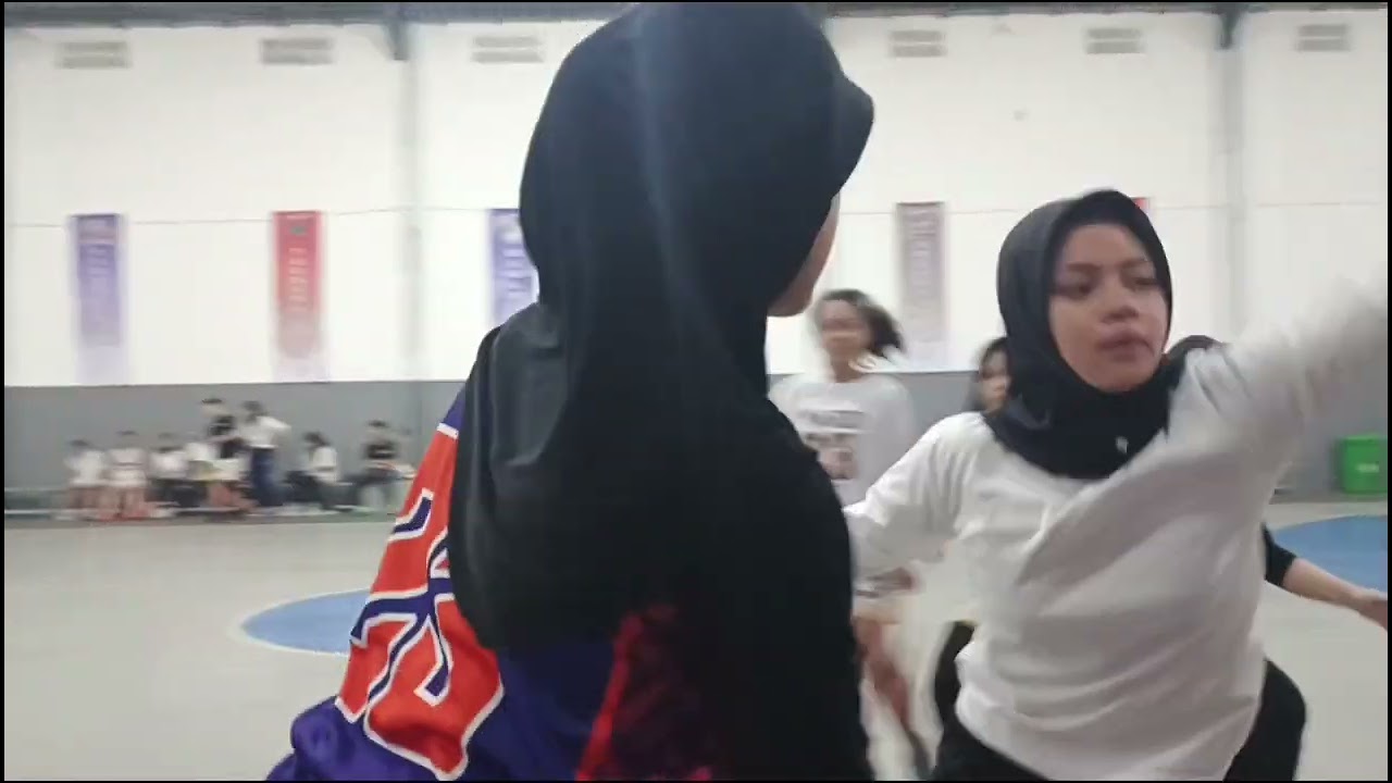 SMAN 9 MALANG VS SMAN 1 MALANG GIRLS 