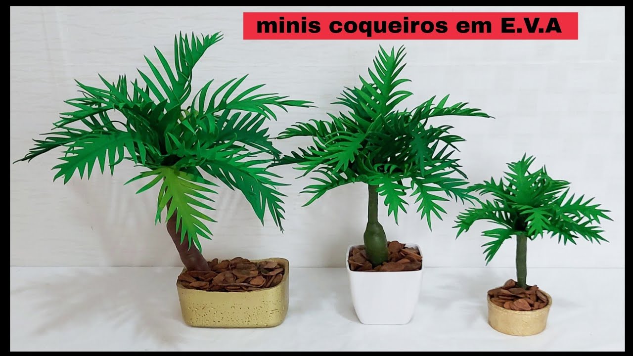 Mini coqueiro em E.V.A, sem frisador.