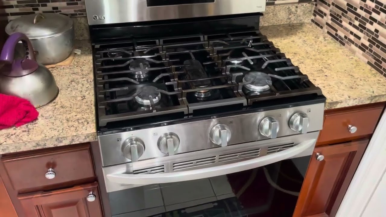 5 8 cu ft  Smart Wi Fi Enabled Fan Convection Gas Range with Air Fry & EasyClean Review