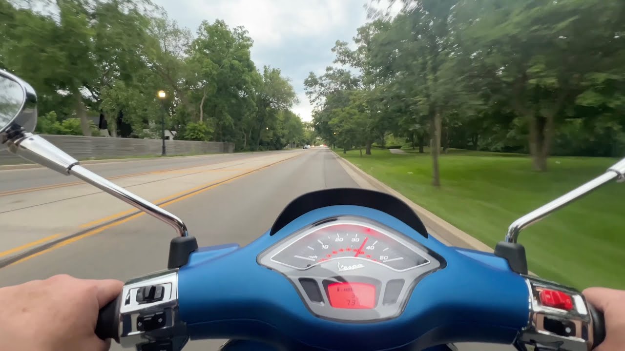 First Time Riding a Vespa Sprint 50cc Scooter – What a Pleasant Surprise!