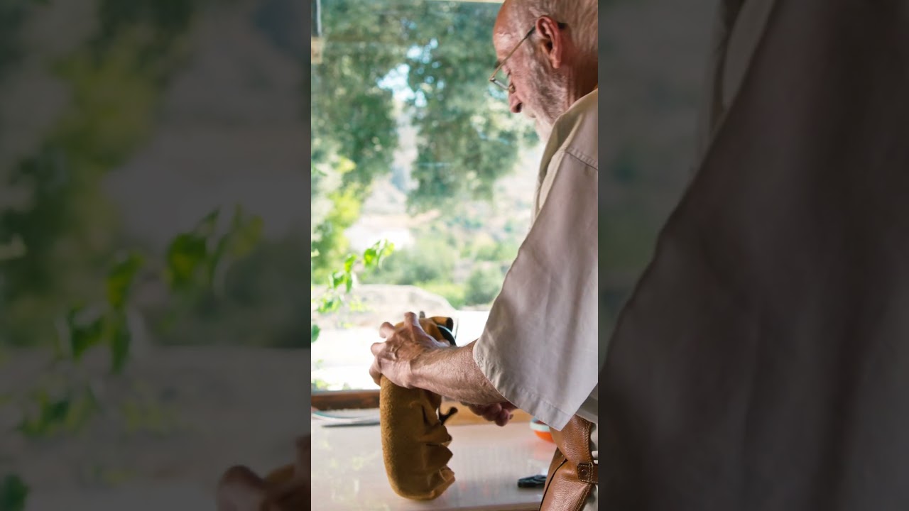 Mazda Discovers – Season 2, Episode 2: Leather-making in Spain