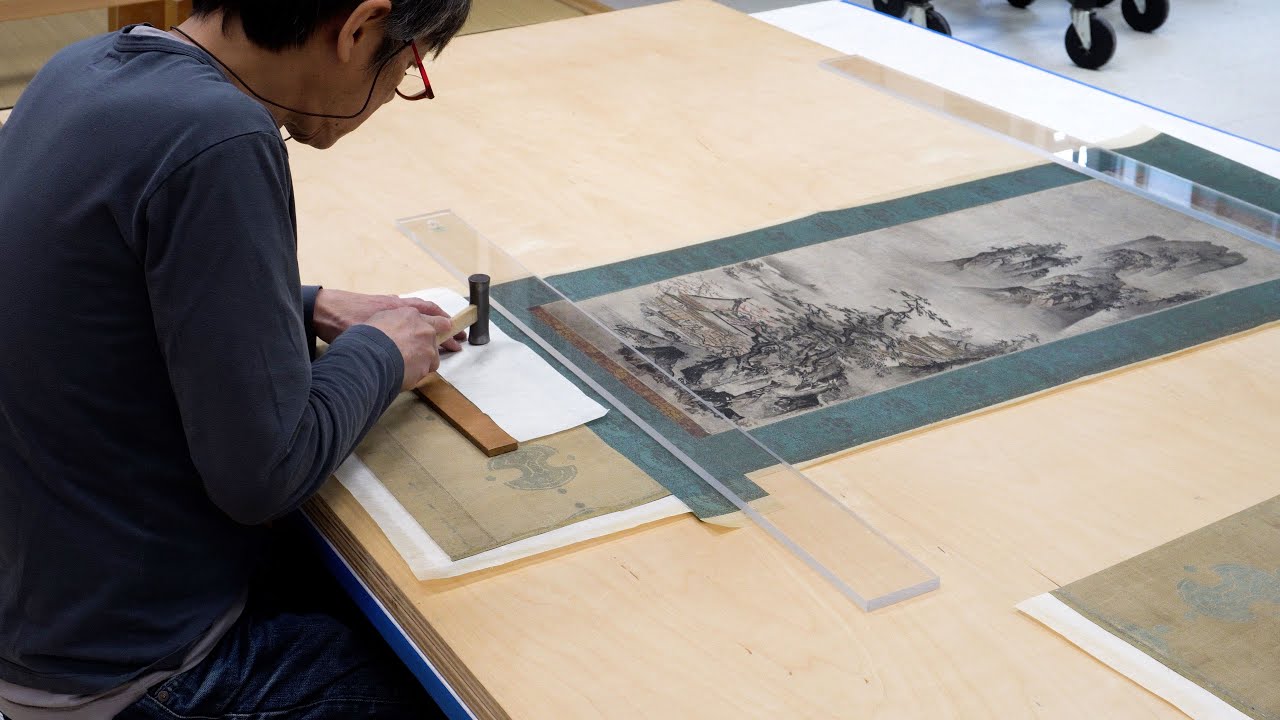 Mounting Japanese Paintings, Piece by Piece