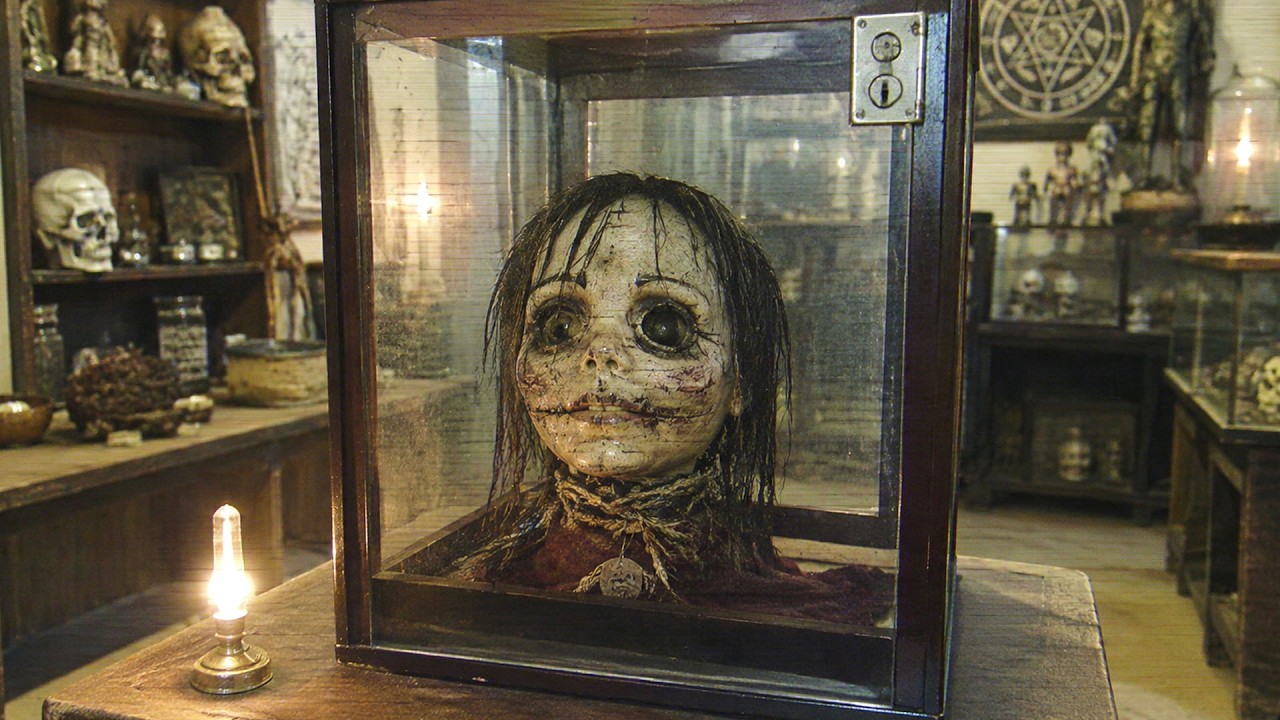 Haunted Items With Disturbing Histories No One Can Explain